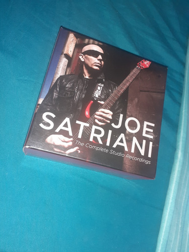 Joe Satriani, Box The Complete Studio Recordings.