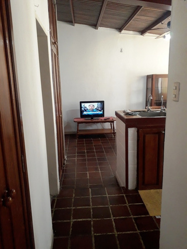 Imagen 8 de 8 de El Bosque , Ave Las Delicias, Aquilamos Apto 68 M2 2 Habt , 1 Baño