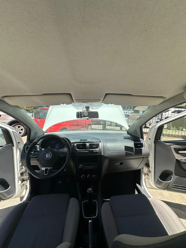 Volkswagen Suran 1.6 Trendline 11b