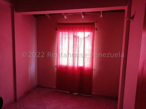 Imagen 18 de 19 de Julio Latouche Rentahouse Vende Townhouse Monteserino San Diego 22-28673