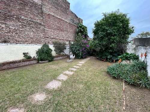 Casa En  Barrio Maria Selva