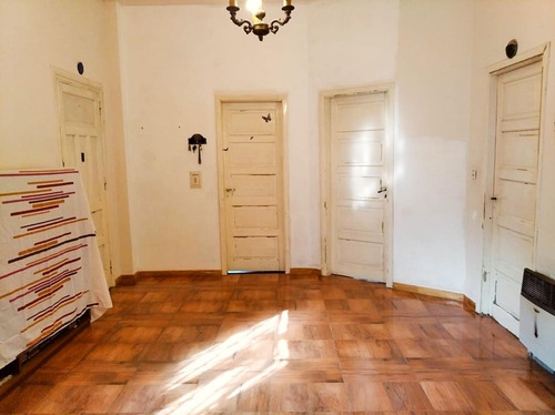 Imagen 2 de 13 de Casa 4 Amb Sobre Lote Propio. Oportunidad