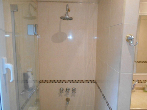 Chalet Moderno, En Dos Plantas, De 4 Dormitorios, Doble Gara