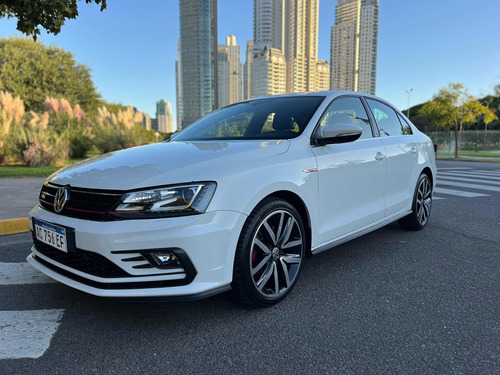 Volkswagen Vento 2.0 Tsi Gli 211cv App Connect + Nav