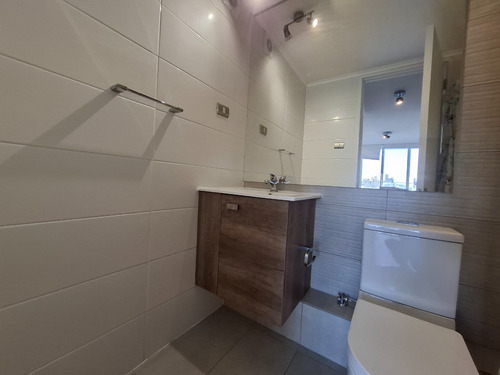 Mp- Argomedo/lira, 2 Dorm 2 Baños Estac Y Bodega