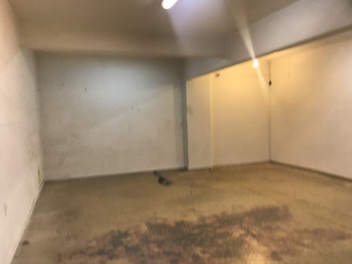 Diri Local Comercial A Mts De 18 Frente A Pza Cagancha 300m2