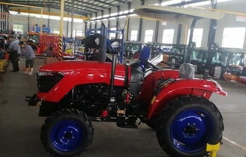 Imagen 6 de 9 de Tractor Diesel 40 Hp 4x4 Techo Dcr77
