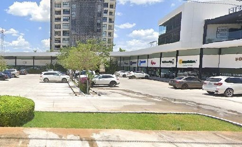 Imagen 4 de 13 de Local A Doble Altura En Alquiler - Plaza Comercial Abierta E