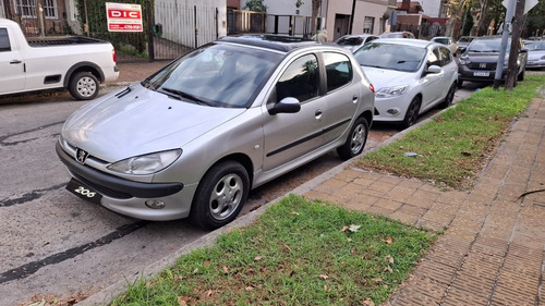 Peugeot 206 1.6 Xt Premium