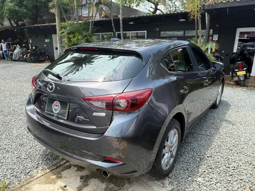 Mazda 3 2.0 Touring At