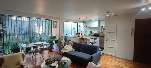 Departamento En Venta De 2 Dorm. En Providencia