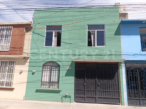 Casa En Venta En Industrias, San Luis Potosí, S.l.p.