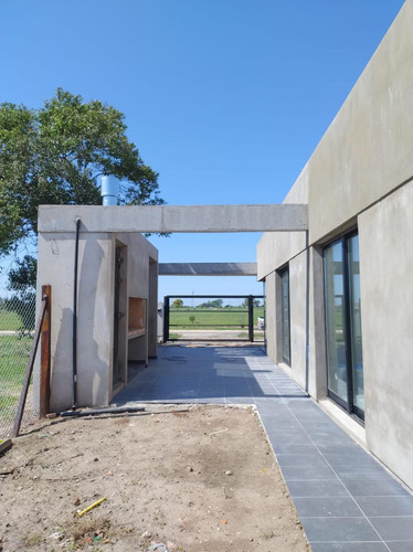 Casa En Venta A Estrenar En Ecotierra, Pueblo Esther.