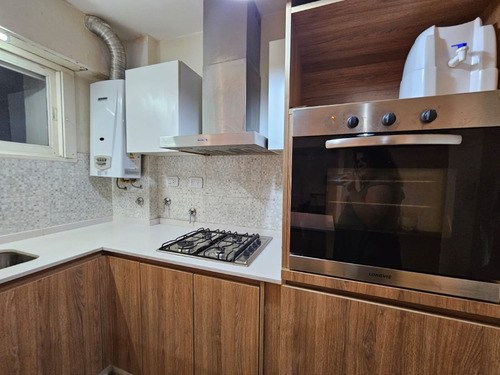 Departamento 2 Dormitorios Apto. Profesional