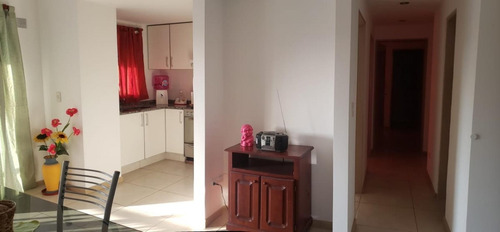 Imagen 5 de 18 de En Venta. Dpto. 3 Amb. Con Cochera - Vista Al Golf