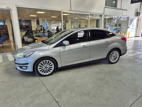Ford Focus III 2.0 Sedan Titanium At6