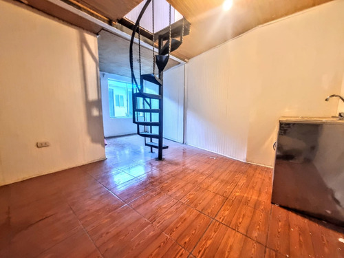 Real Oportunidad Inversión! 12 Dorm. 6 Baños, 3 Deptos Inter