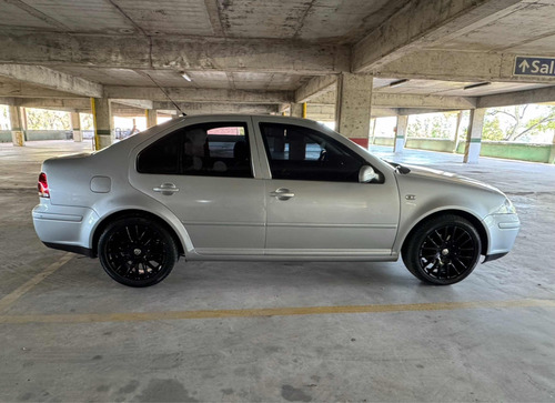 Volkswagen Bora 1.8 Highline T Tiptronic Cuero