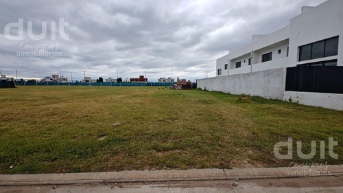 Lote Apto 4 Unidades En Prados De Manantiales!