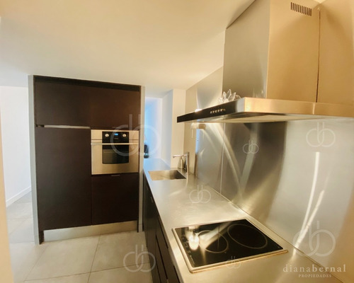 Imagen 7 de 19 de Punta Del Este, 2 Dormitorios Con Amplia Terraza Y Servicios.- Ref: 54484