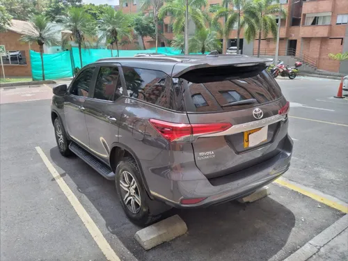 Toyota Fortuner 2020 2.4 Turbo Diesel 4x2