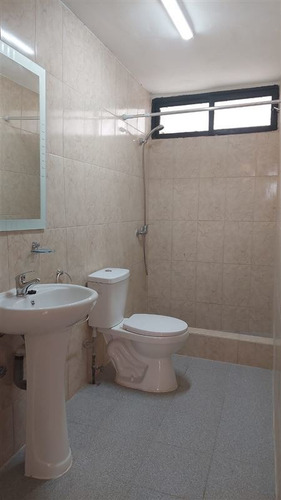 Imagen 3 de 12 de Casa En Venta De 3 Dorm. En Antofagasta