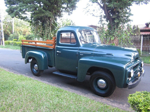 International Harvester R-110
