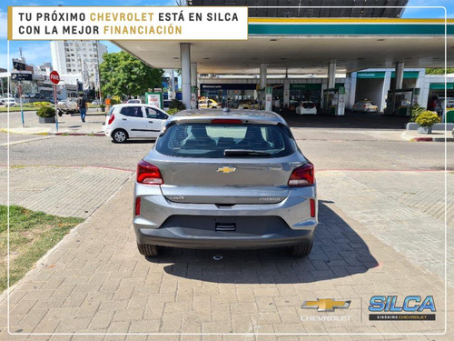 Imagen 6 de 13 de Chevrolet Onix Premier Turbo 2024 Gris Plata 0km