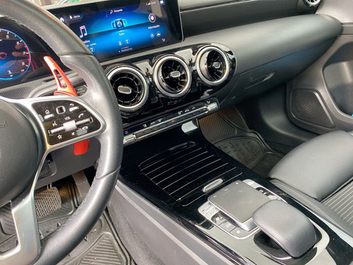 Mercedes Benz A200 1.3 Progressive