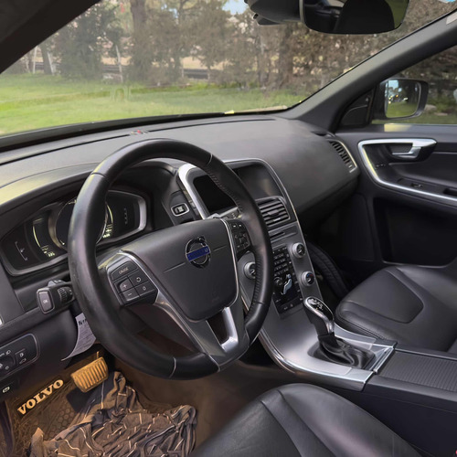 Volvo XC60 2.0 T5 High 240cv At