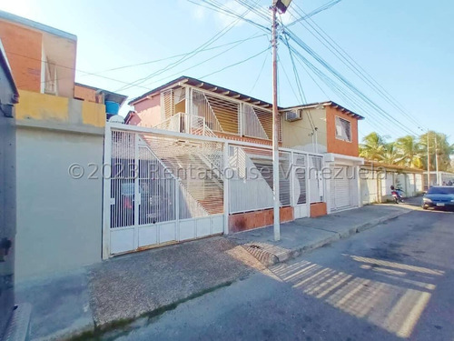 Mehilyn Perez.casas En Venta En Barquisimeto Zona Oeste Con Excelnte Ubicacion