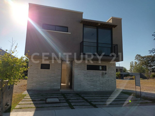 Casa En Venta, Fraccionamiento Los Viñedos, Celaya, Guanajuato