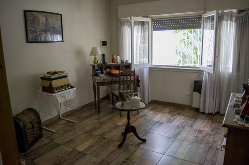 Imagen 3 de 22 de Casa En Venta 4 Ambientes Munro