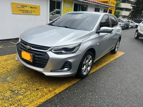 Chevrolet Onix 1.0T Premier Hatch At