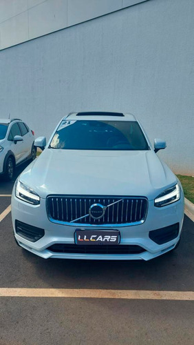 Volvo 0 XC 90 T-6 MOMENTUM 2.0 320cv 5P