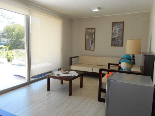 Minimalista -zona Centro - Con Pileta Climatizada.