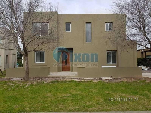 Imagen 8 de 8 de Barrio Cerrado La Comarca - Casa Venta Usd 390.000