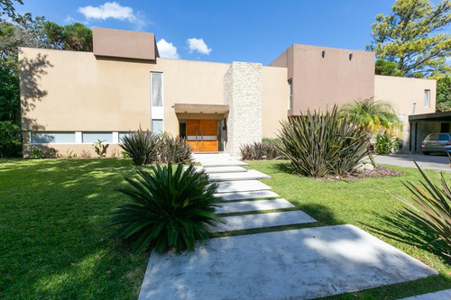 Imagen 1 de 30 de Casa - Highland Park