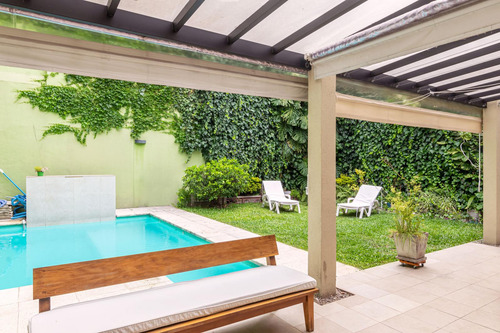 Excelente Casa - 5 Amb - Piscina - Parrilla - Suite - Belgrano R