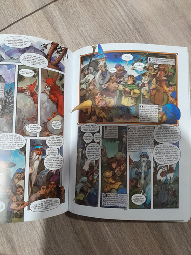Livro Ilustração O Hobbit (Usado)