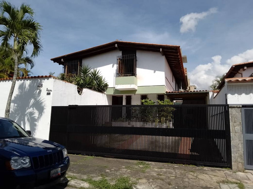 Vendo Casa 540 M2, 4h/4b/3p Caurimare 5319