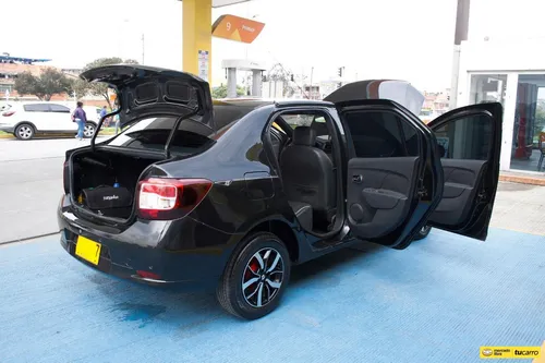 Renault Logan 1.6 Exclusive