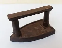 Comprar Antigua Plancha Española Para Corbatas Del Siglo Xix! Oferta