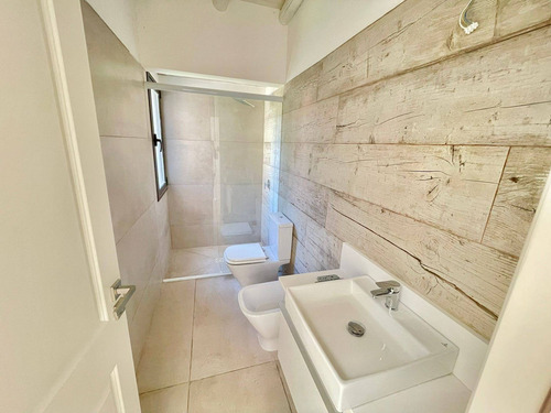 Imagen 15 de 25 de Venta Casa Con 3 Dormitorios Y Piscina En Parque Burnett Punta Del Este