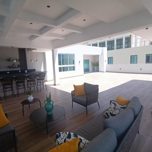 Apartamento Nuevo En Evaristo Morales, Una Habitacion, 11/2 Baños Terraza, Gym Salon Multiusos
