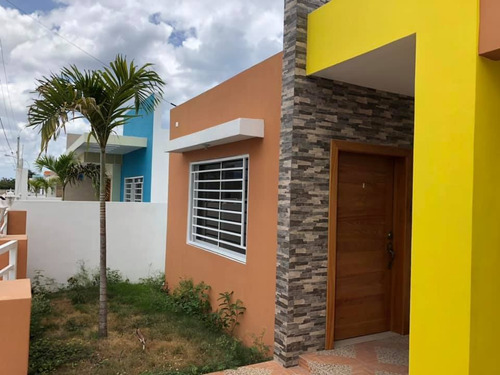 Casa Nueva Ubicada En Estrella Marina, La Romana