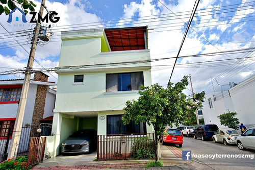 Imagen 2 de 29 de Casa Con Excelente Ubicación