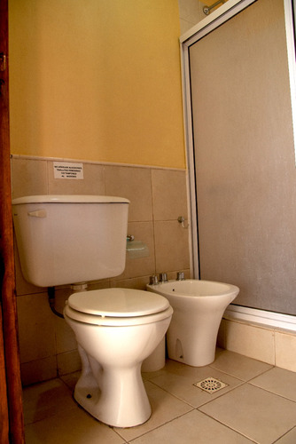 Complejo De 4 Cabañas Con Imponente Vista A Las Sierras, Para 2, 3, 4 Y 5 Personas En Villa Giardino, Córdoba.