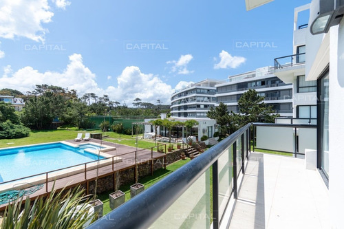 Imagen 11 de 25 de Moderno Apartamento De Tres Dormitorios En Primera Linea, Playa Brava - Punta Del Este Brava