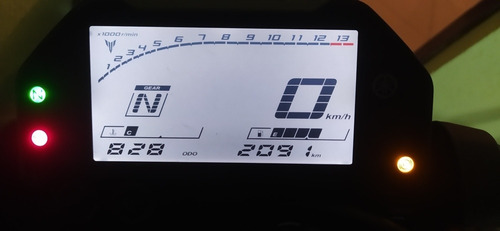Imagem 3 de 3 de Yamaha Mt03